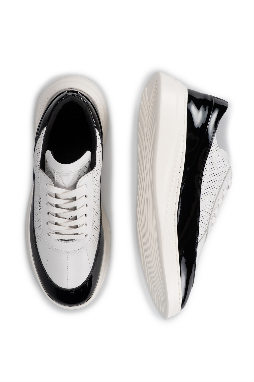Showman Mens Sneaker In Midnight Black