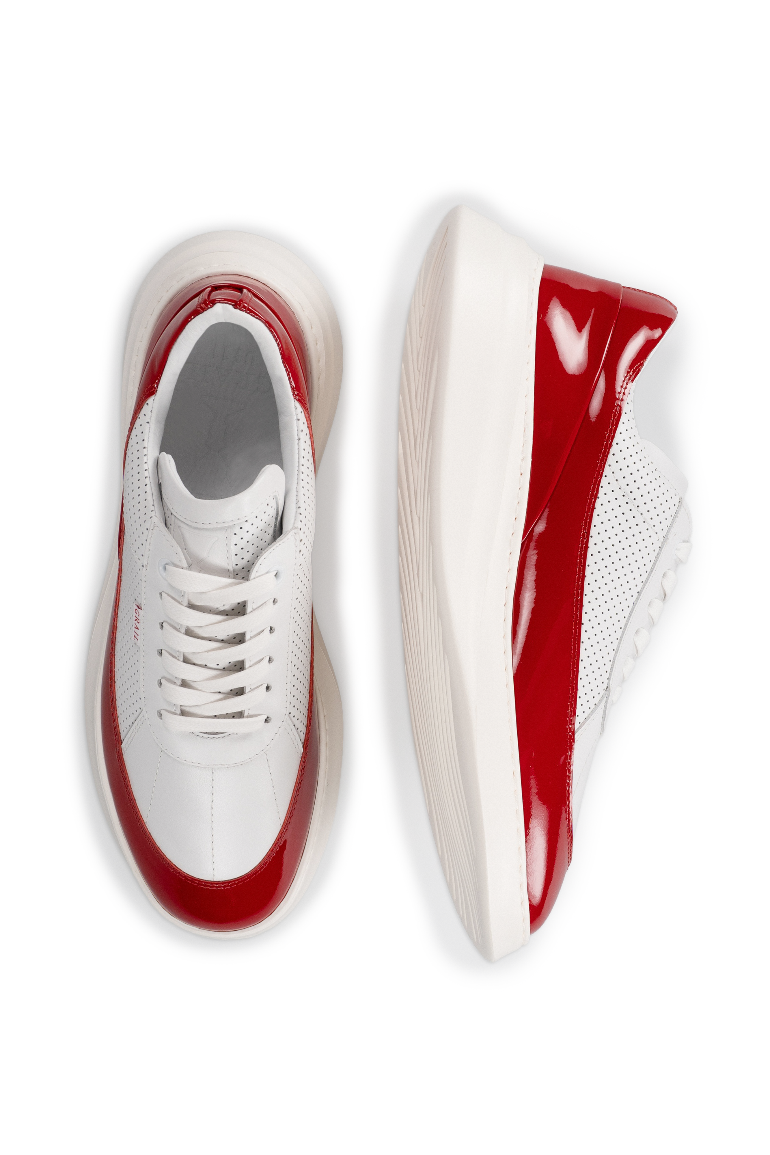 Showman Mens Sneaker In Adrenaline Red