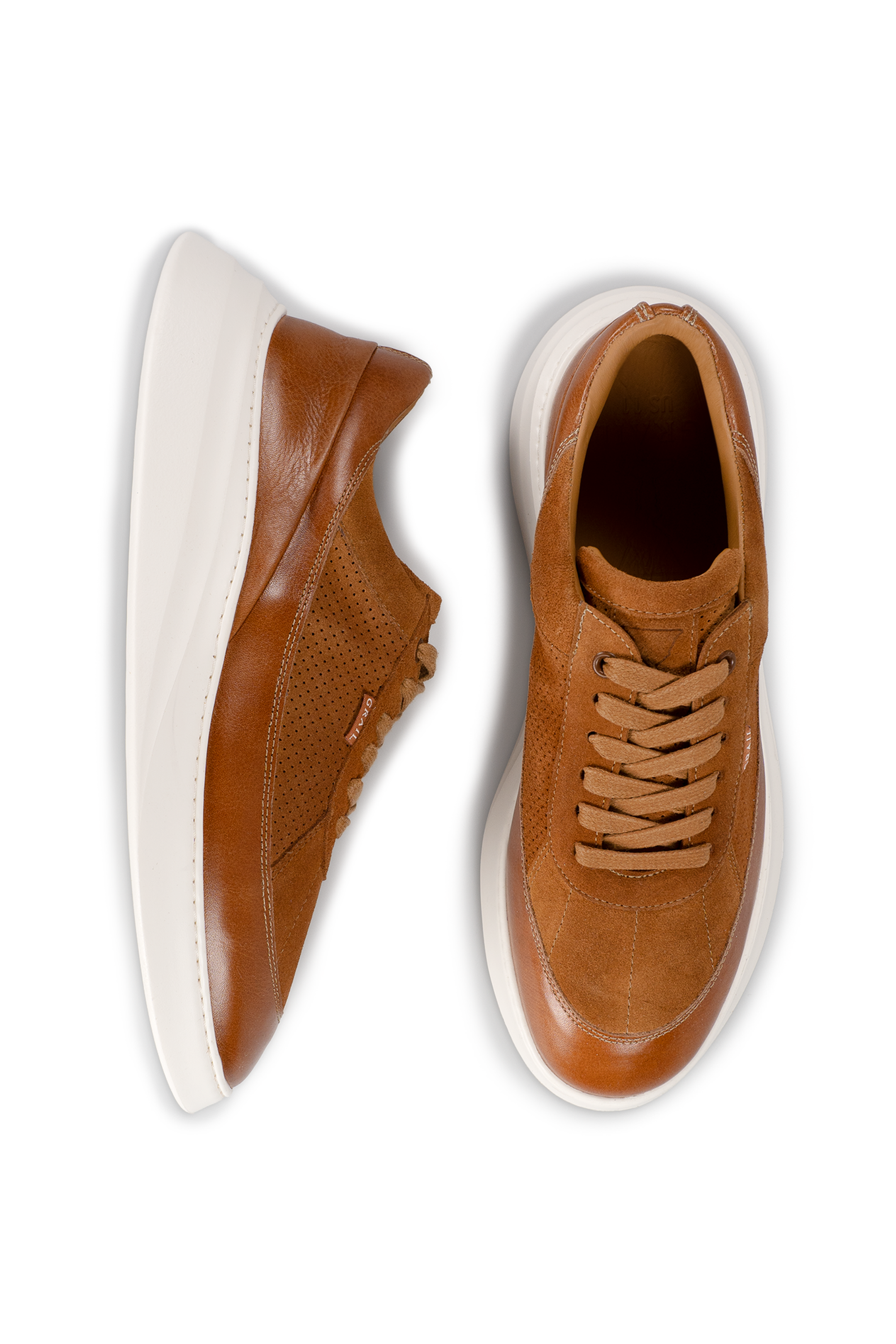 Showman Mens Sneaker In Cognac