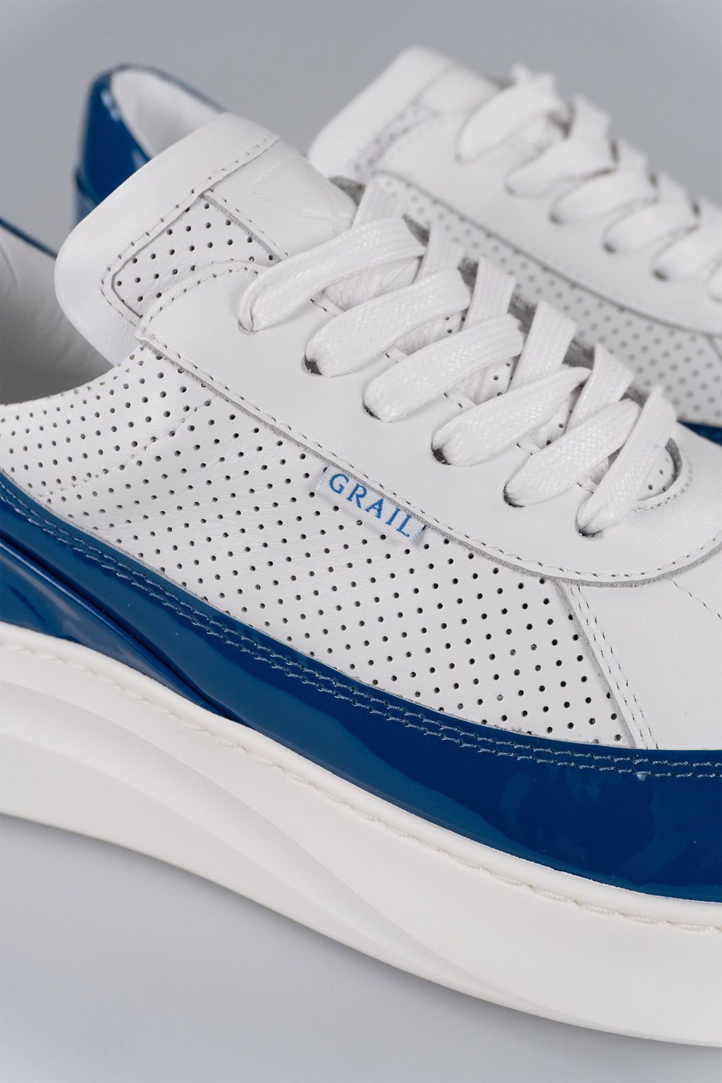 Showman Mens Sneaker In Sea Blue