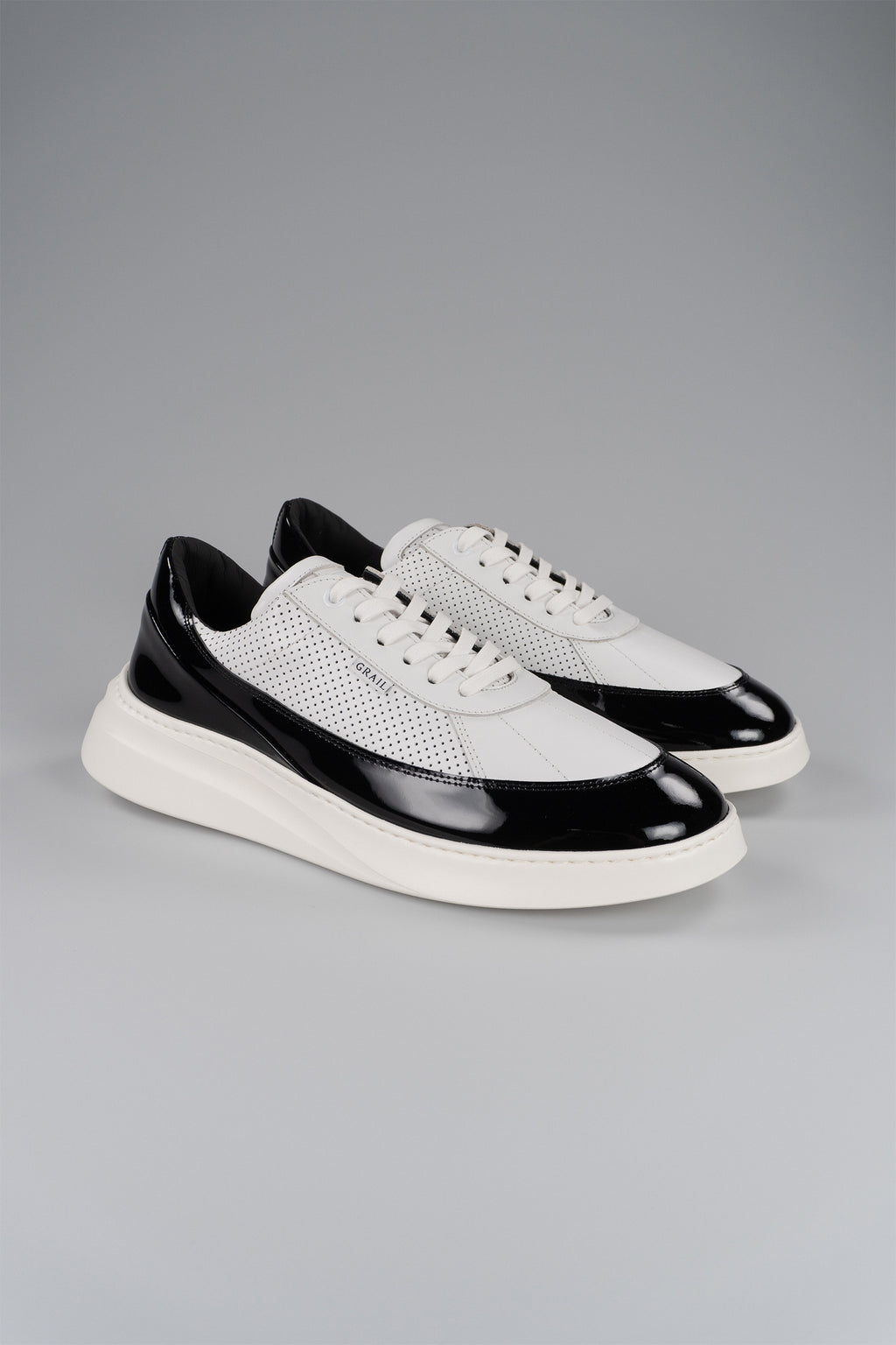 Showman Mens Sneaker In Midnight Black