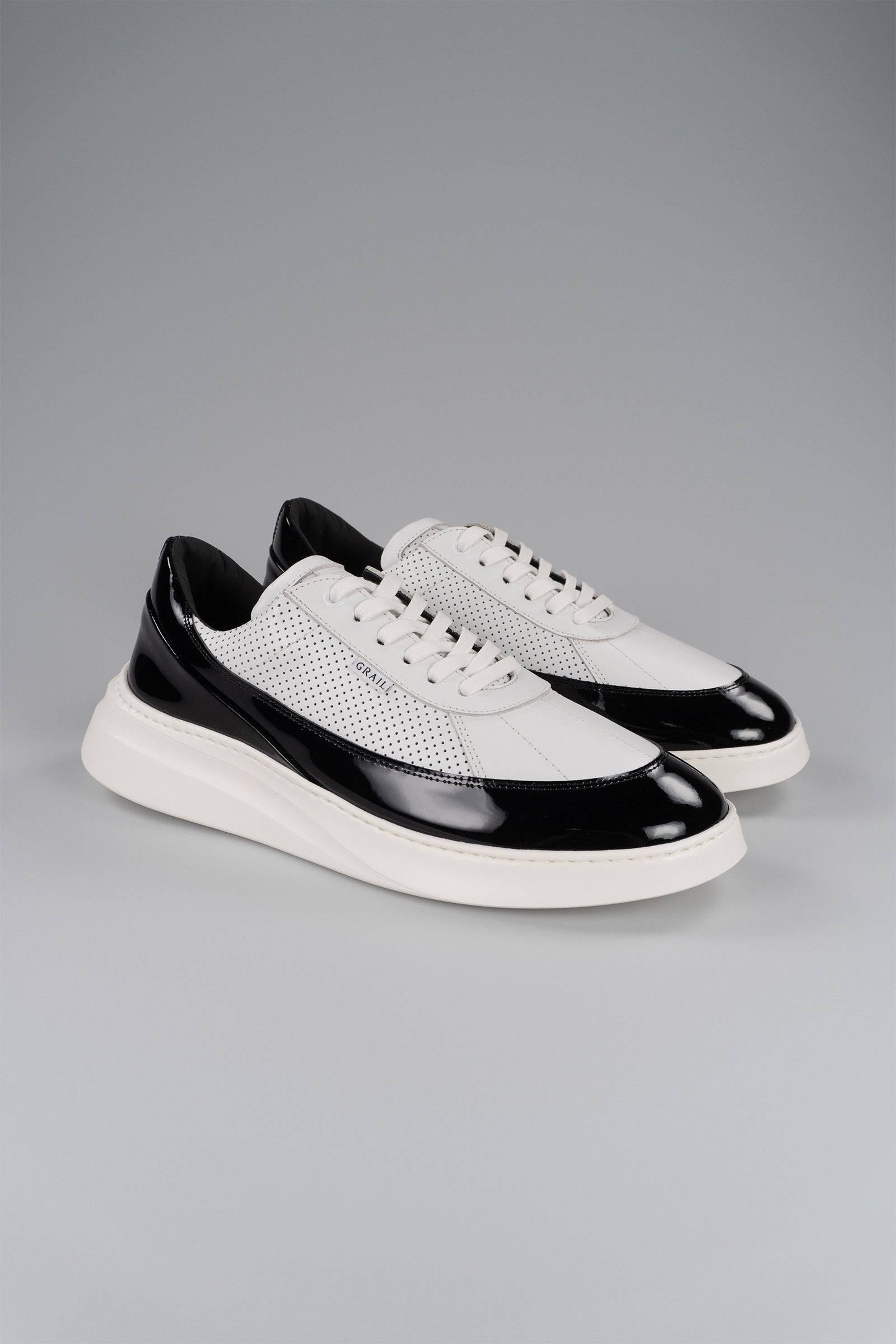 Showman Mens Sneaker In Midnight Black
