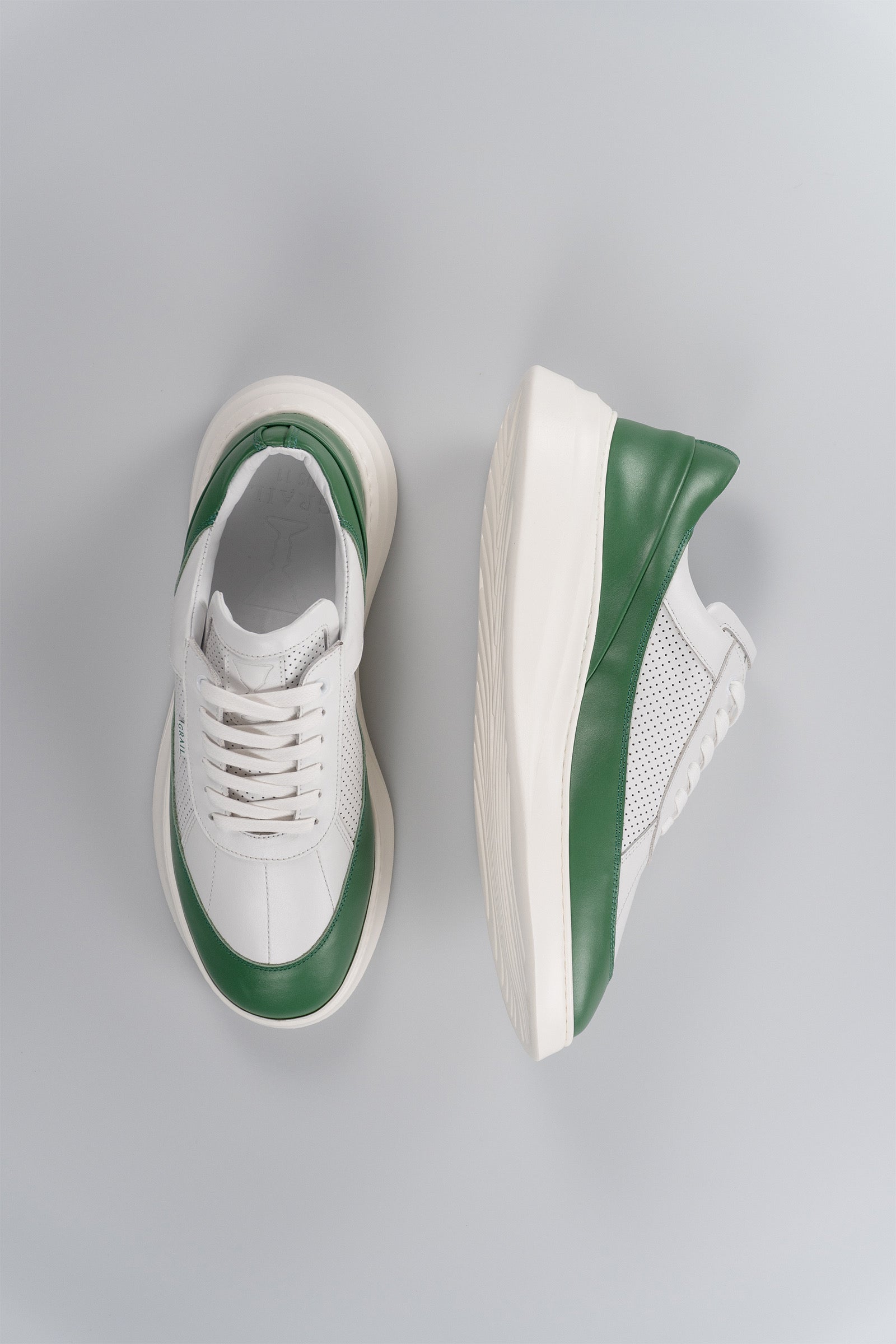 Showman Mens Sneaker In Mountain Green