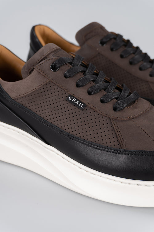 Showman Mens Sneaker In Black Coffee